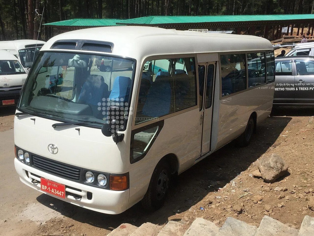 Toyota Coaster 30 places